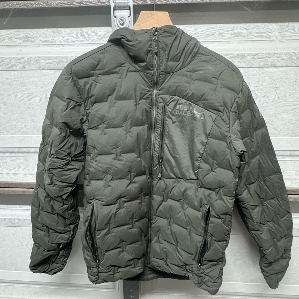 Eddie Bauer Olive Green Puffer Jacket
Stretch down first ascent